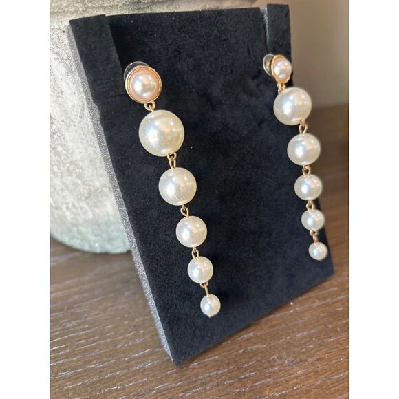 SHASHI Pearl Drop Earrings Gold & Pearl Womens Size OS - Picture 4 of 7